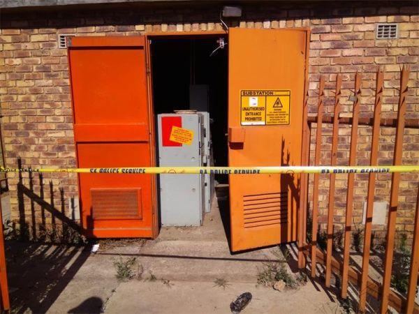 偷电高手方法_专业偷电方法_偷电方式