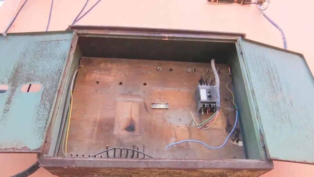 液晶电表偷电遥控器_智能电表摇控器偷电_智能电表遥控器窃电