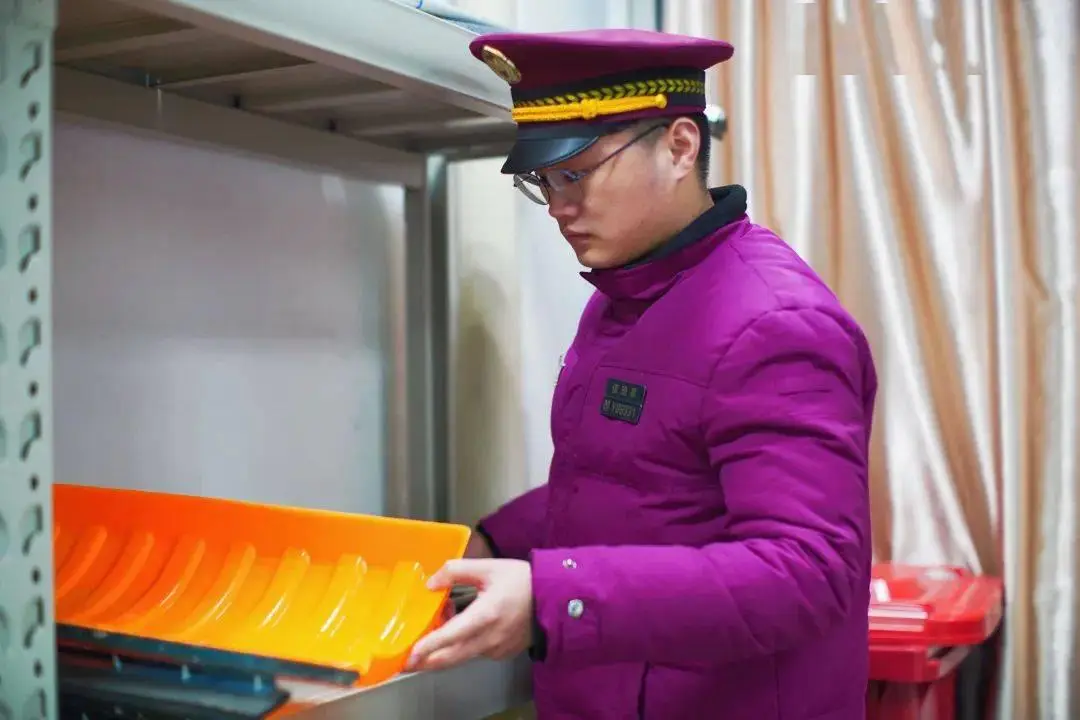 大型道路监控杆_道路监控杆件_道路监控安装高度标准