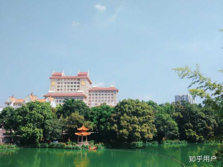 长沙湘华中等职业学校_长沙湘华中等职业学校多大_长沙湘华职业中专学校是公办吗