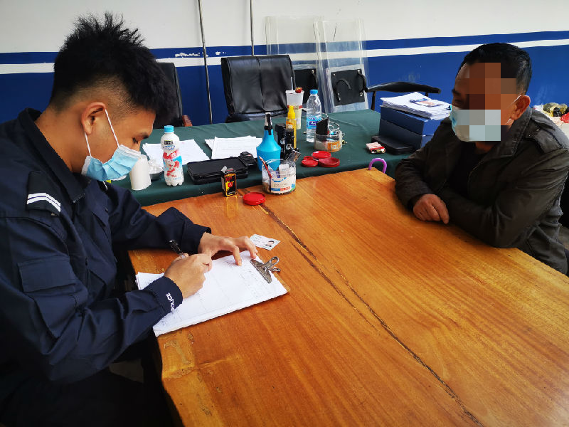 怎么用身份证号查姓名_证姓名查身份号用什么查询_证姓名查身份号用什么查