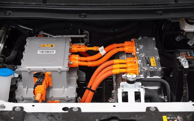 汽车发动机的电控技术_汽车电控发动机_发动机电控汽车的优缺点