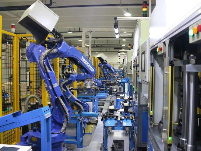 rtm成型_成型eva鞋底是什么材料_成型四柱油压机