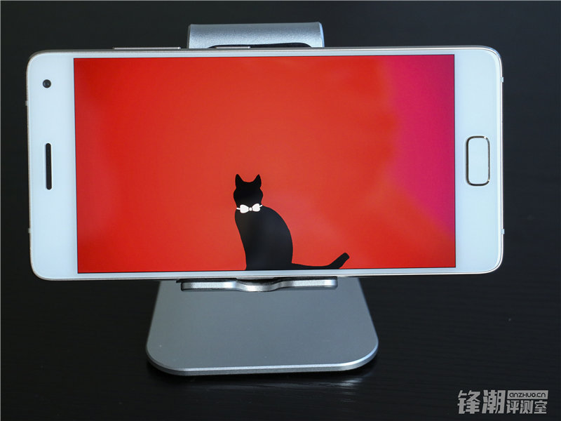 联想zuk z2 pro评测-联想 ZUKZ2Pro：小身材大能量，外观性能拍照样样强