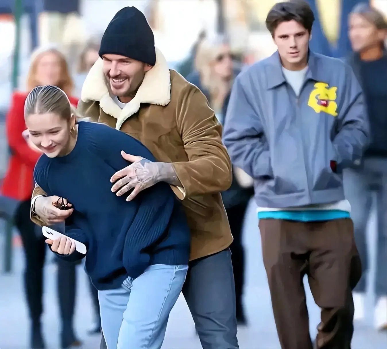 贝克汉姆孩子有哮喘吗-贝克汉姆家孩子被传患哮喘，令人心疼又担忧