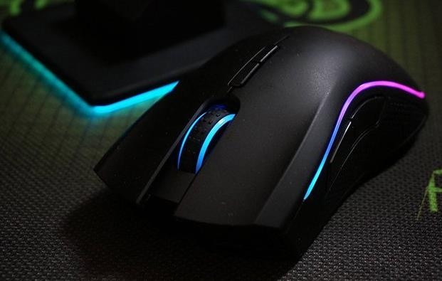 双击鼠标电脑打开怎么关闭_电脑鼠标双击打不开_双击鼠标就开机是怎么回事