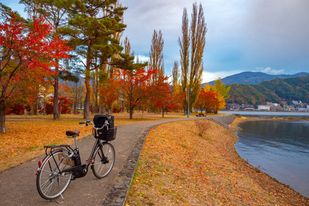 测量仪gps使用方法_测量仪器gps的作用_gps测量仪器使用说明书