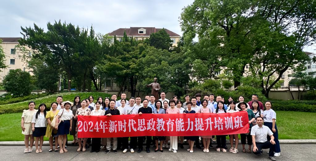 复旦大学寝室图片_复旦宿舍楼平面图_复旦大学寝室照片