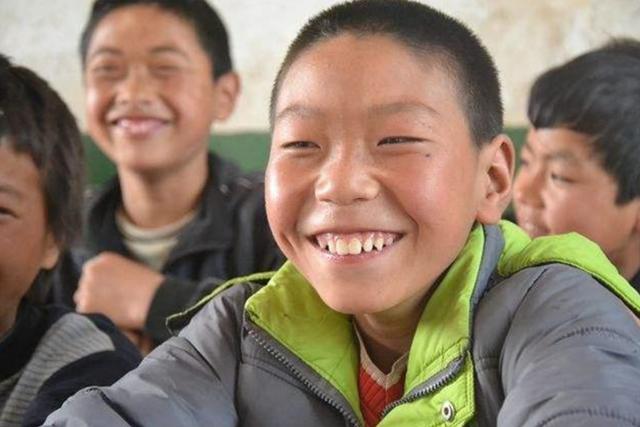 儿童肺炎治疗费用高昂，家长直呼伤不起