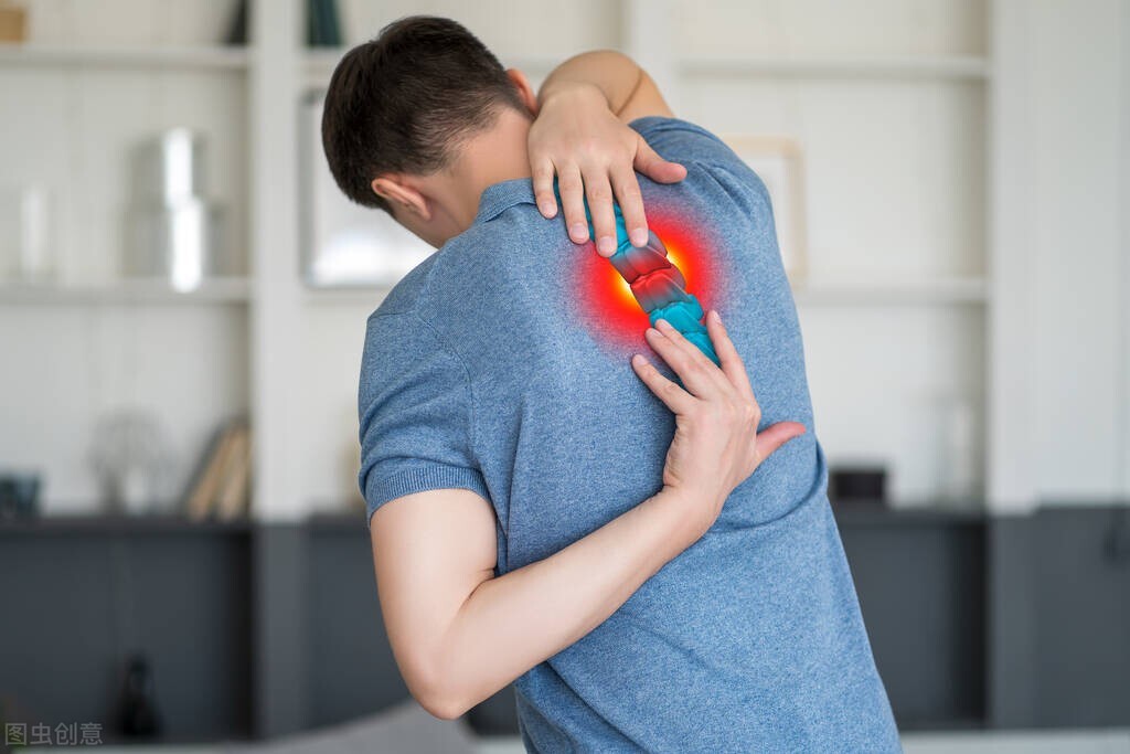 后背左侧疼呼吸困难_左后背痛呼吸难受怎么办_深呼吸左后背疼怎么办