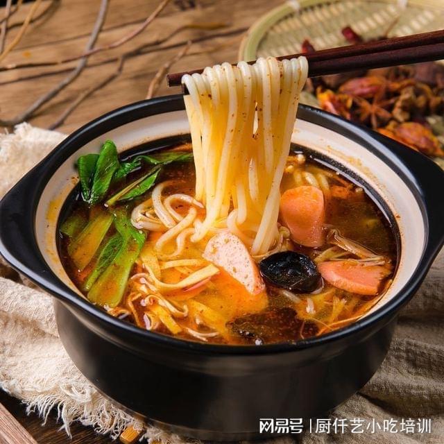 mallbuilder多用户商城系统-Mallbuilder 多用户商城系统：小商家的大舞台，轻松开