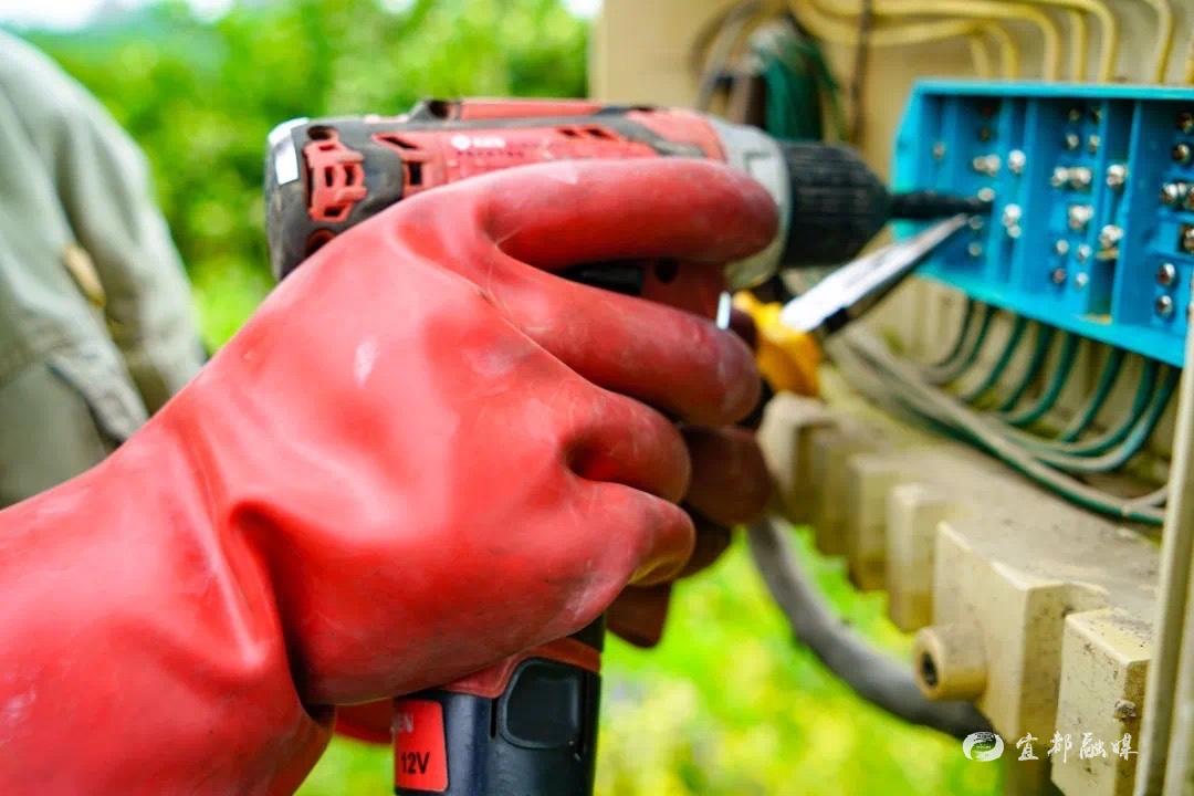 自动抄表电源线_电源p4线_笔记本电源适配器线断了