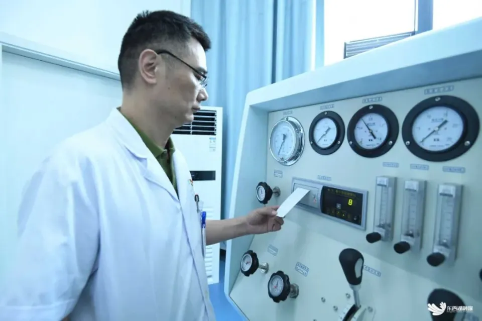 高压氧医学_高压氧医学网_医学上的高压氧是干什么的