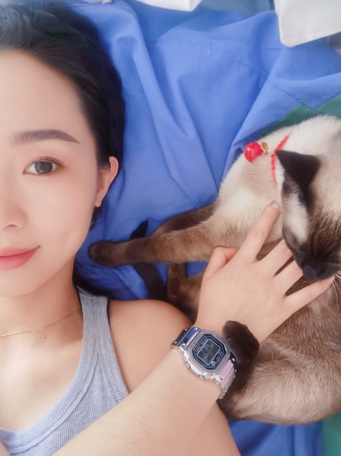 卡西欧金表怎么解表带_卡西欧女表金带_卡西欧女士金色手表