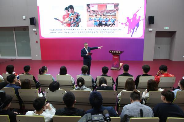 讲台集中媒体控制系统的作用_讲台集中媒体控制系统包括_集中控制系统多媒体讲台