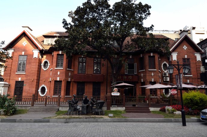 上海鲁迅故居住宿_上海鲁迅故居周边景点_上海鲁迅故居附件酒店