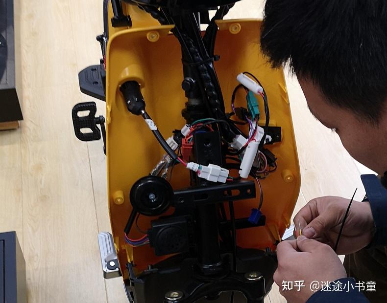 车载gps追踪_车载gps定位追踪器怎么用_车载gps追踪器