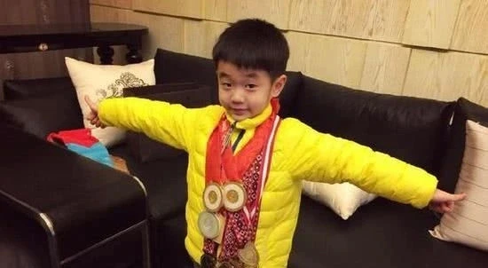 杨阳洋哮喘非常静距离_杨阳洋哮喘视频_杨阳洋哮喘好了吗