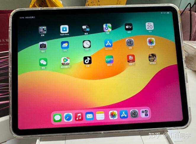 surface2 ipad-Surface2 和 iPad：工作与娱乐的双重体验，你更爱哪一个？