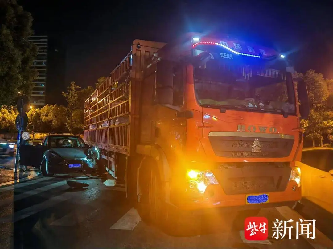 司机开车报复社会_司机高速路口疑报复_司机报复乘客