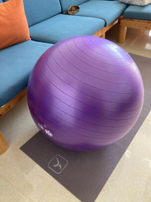 用打气筒撑肚子的视频-用打气筒往肚子打气？这视频让人笑到肚子疼